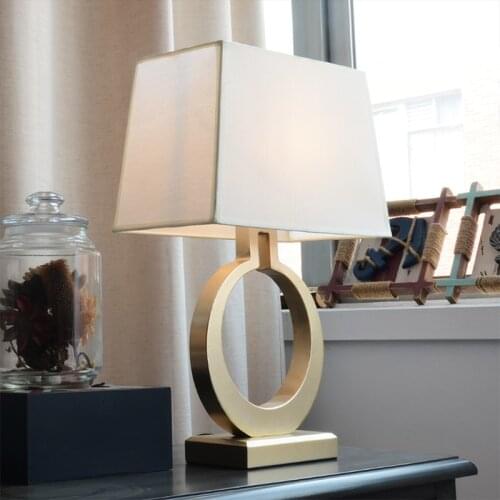 High Quality Modern Luxury Table Lamp Villa Golden Dining Table Decoration Table Lamp Nordic Retro Bedroom Bedside LED Light ZM