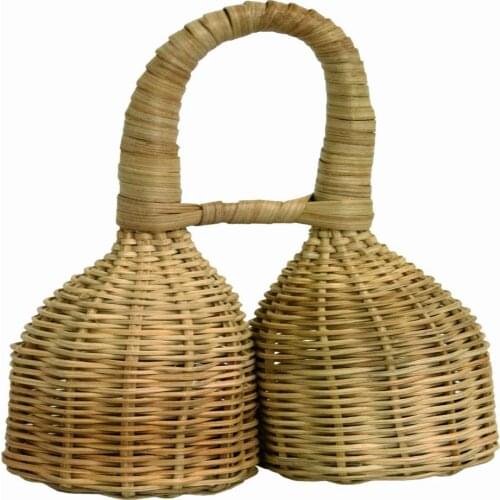Terre Caxixi doble made of rattan or elephant grass