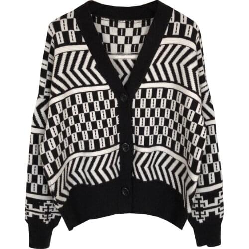 Women V-neck Cardigan Sweater Coat 2021 Autumn Winter New Fashion Casual Comfortable Wild Patchwork Knit Cardigan Women Sweater