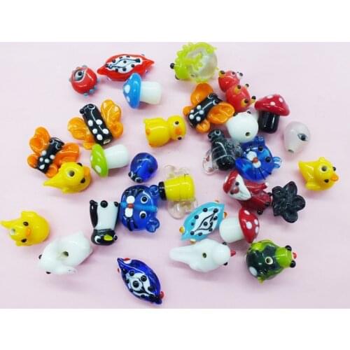 100 PCS classic animal glass beads (please note that random send)