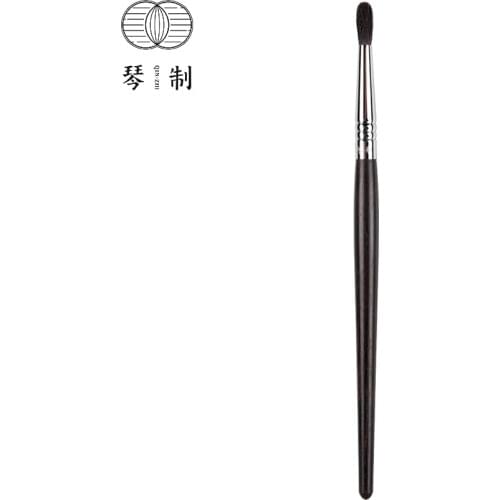 QINZHI Professional Handmade Make Up Brush G074 Long Bristled Eye Shadow Blending Brush Soft Blue Squirrel Hair Makeup Brushes