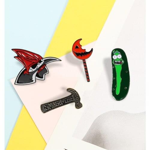 Halloween Enamel Brooches Lollipop Knife Hammer Bird Fashion Lapel Pin for Women Backpack Clothes Button Pins Punk Badge Jewelry