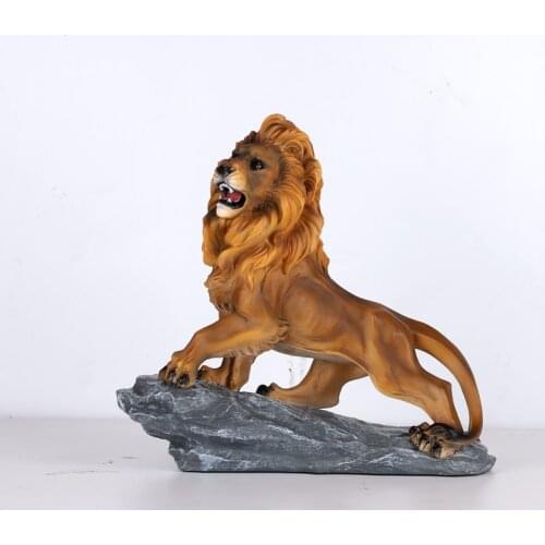 Africa Lion Figurine Statue Roar Lion Sculpture Handmade Resin Wild Animal Craftworks Ornaments Home Office Crafts Desktop Decor