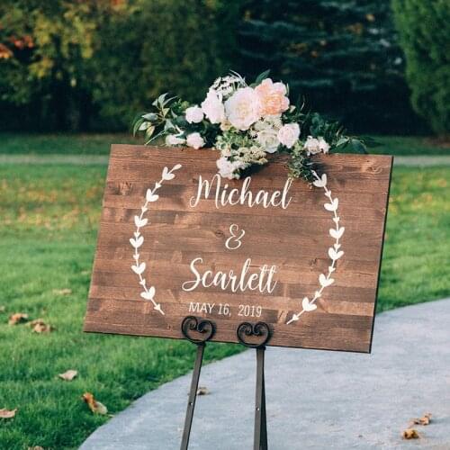 Wooden Wedding Welcome Sign,Wedding Sign,Wreath Design,Personalized Wood Wedding Sign,Rustic Wedding Decor,Outdoor Wedding Decor