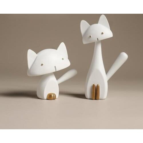 Nordic Creative New Products Resin Crafts Cat Animal Decoration Home Adornment Living Room Bedroom Desktop Sculpture Ornaments
