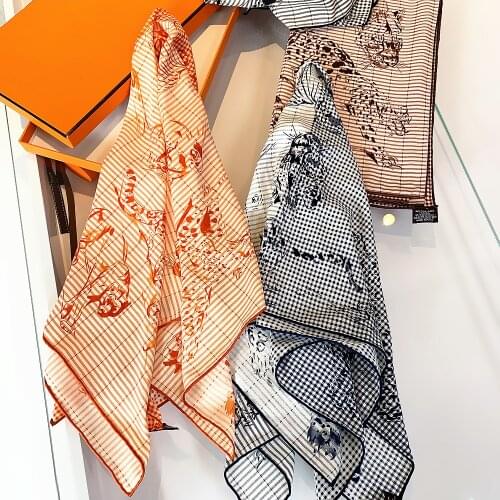 Designer Brand Luxury Women shawl Leopard animal print womens twill square scarf Neck GaiterShawl BandanaHairband echarpe Hijab