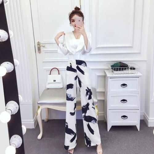 2019 summer suit new fashion casual loose V-neck shirt slim slim print temperament wild womens two-piece suit