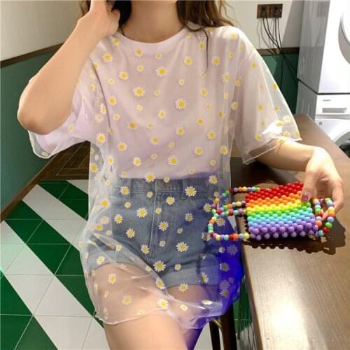 Popular womens loose mid-length students are pretty fairy daisy mesh stitching short-sleeved T-shirt