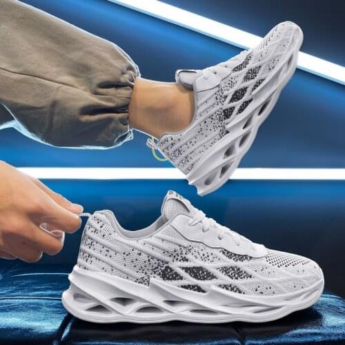 2021 New Tenis Masculino Light Mens Casual Shoes Breathable Anti Slip Wear Resistant Sneakers Outdoor Walk Gym Running Shoes