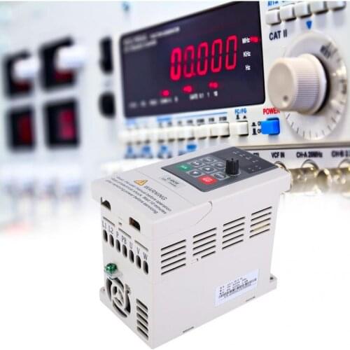 VFD Variable Frequency Drive 0.4KW Single Phase to 3 Phase 220V Motor Converter Inverter out frequency inverter for motor