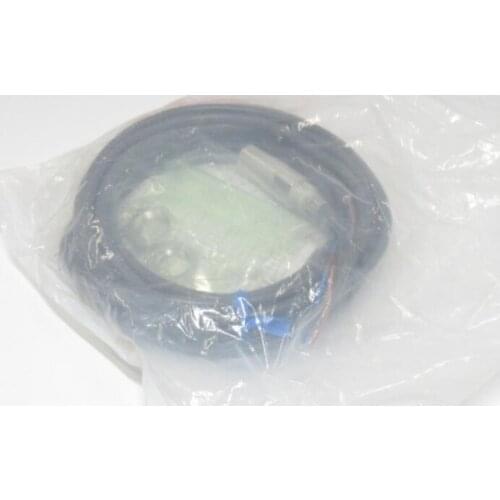 Proximity switch E2E-X3D2-N 5M BY OMS E2E 7444G
