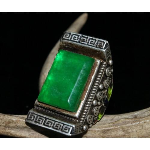 Chinese Old Craft Made Old Tibetan Silver Emerald Inlaid ring