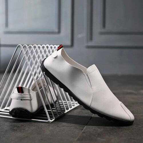 Comfortable Cheap Mens Vulcanized Shoes Summer Slip On Soft Sole All White Black Brown Casual Shoes Man Flats Street Style