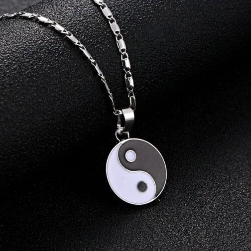 Classic fashion personality Yin Yang gossip Tai Chi pendant ladies mens jewelry punk chain necklace Send friends gifts