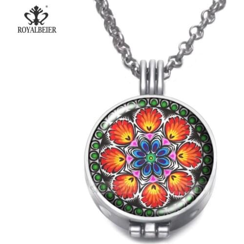 RoyalBeier Hot Flower and Heart Diffuser Necklace Vintage Aromatherapy Perfume Locket Pendant Necklace Women Jewelry Wholesale