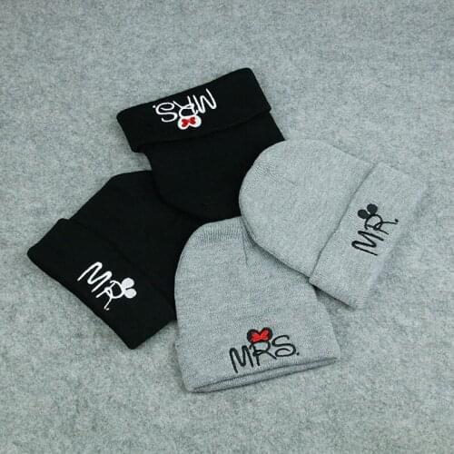 Disney Mickey Minnie Cute Child Girl Baby Winter Warm Knit Embroidery Hood Warm wool hat