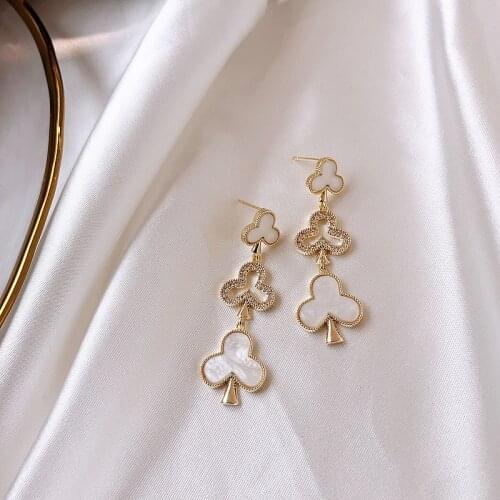 New Korean Simple Peach Heart Earrings Retro Palace Wind Earrings Personality Fashion Female Jewelry