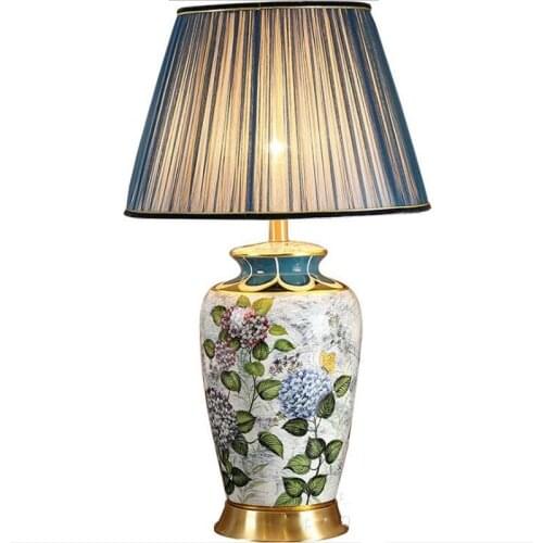 European Luxurious Ceramic Table Lamp Foyer Bed Room Hand Painted Large Porcelain Wedding Desk Light 68cm D05