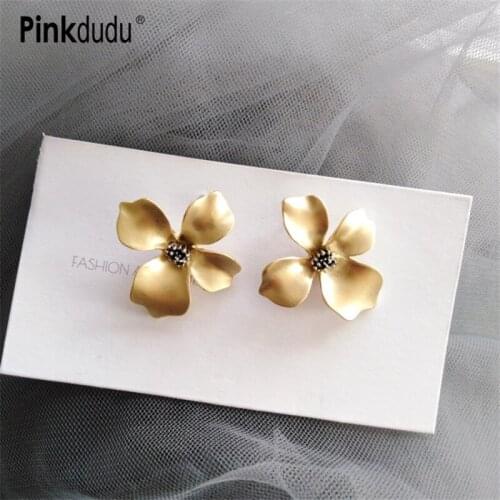 Pinkdudu Large Luxury Gold Color Flowers Stud Earrings Vintage Geometric Cute Floral Metal Earrings Jewely for Women Gifts PD131