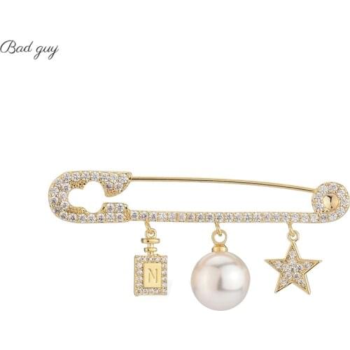 Gold Geometry Zircon Brooch Pin for Womens Business Brooch Jewelry Clothes Scarf Buckle Garment Accessories Fine Jewelry Gifts