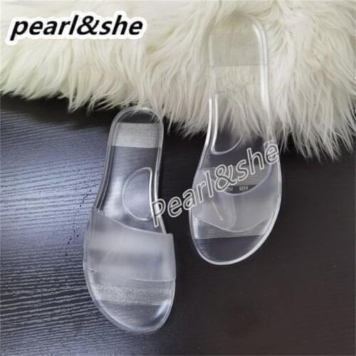 2021 summer women new plus size sandals casual transparent jelly color flat bottom plus size beach shoes ladies one-word slipper