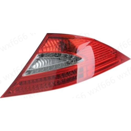 Car Rear taillight Anti-rear light Rear brake light Suitable for CLS 500mer ced es-be nz2007-2008 Rear reversing light
