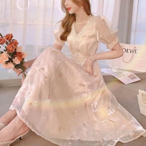 Vintage Summer Elegant Dresses Women French Retro Lace V-neck Princess Fairy Dress Female Casual Puff Sleeve Party Dress 2021
