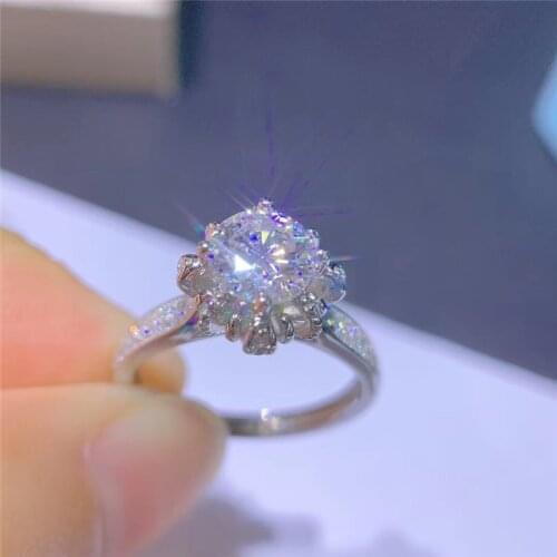 Inbeaut New Arrrival Pass Diamond Test Sparkling Excellent Cut 1 ct D Color Moissanite Flower Ring 925 Silver Wonderful Rings