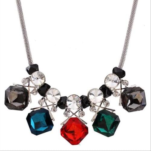 Brand New Women Cube Square Mutlicolors Necklace Super Fashion Big Necklace Elegant Fashion Jewelry