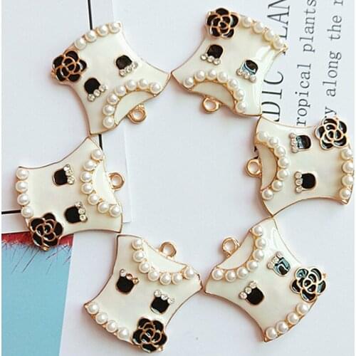 Cute Flower Skirt Shape Diy Charms Pearl Rhinestone Diy Jewelry Necklace Accessories Wholesale Price