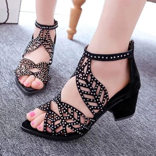 2020 New Style Women Summer Hollow Out Faux Leather Rhinestones Thick Heel Zipper Sandals Shoes