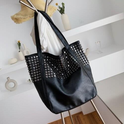 Fashion Rivet Large Capacity Women Shoulder Bag Soft Casual Black Female Shopping Bag Tote Travel Bag Lady Hobo Handbag