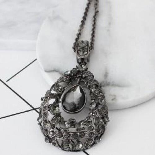 Wholesale Sales Statement Necklace Punk 2017 New Sweater Chain Allure Teardrop-shaped Wild Fashion Crystal Long Ladies Necklace
