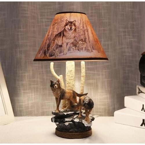 Art Deco Table Lamp Resin Wolf Shape Table Lamps for Living Room Bedroom Home Decor Animal Lights Bedside Reading Light Mini Led