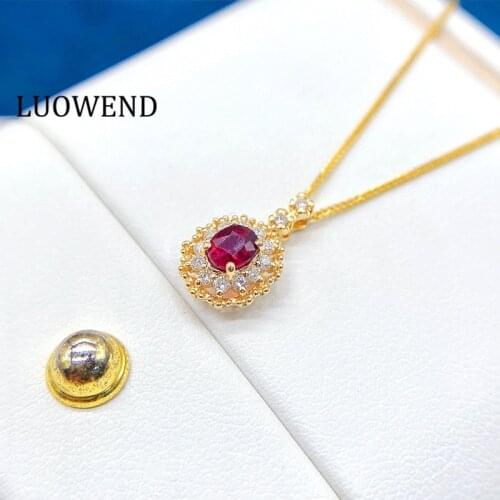 LUOWEND 100% 18K Yellow Gold Pendant Necklace Natural Blue Sapphire Necklace Halo Diamond Pendant Ruby Gemstone Jewelry