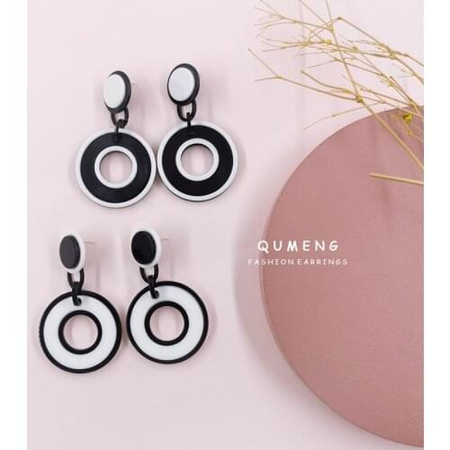 New Korean Black And White Acrylic Geometric Circle Large Earrings For Women Round Exaggerated Female Party Gift Jewelry