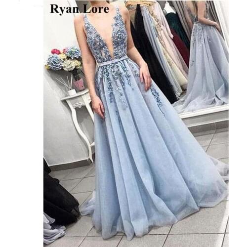 Light Blue Women Prom Dresses 2020 Backless Appliques V-Neck Sleeveless Party Formal Evening Gowns Long Vestidos Robe De Soiree