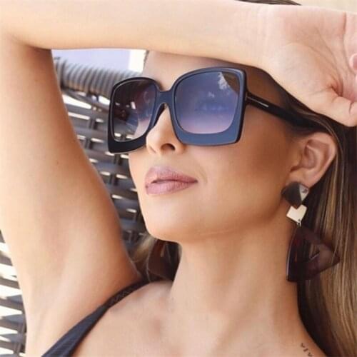 Ladies New fashion Oversized Square Sunglasses Women Men Black Sun Glasses Female Big Frame Gradient Eyewear UV400