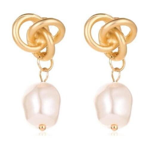 Ea984 European Vintage Trendy simple irregular alloy Hollow Knotted water droplets pearl earrings female jewelry accessories