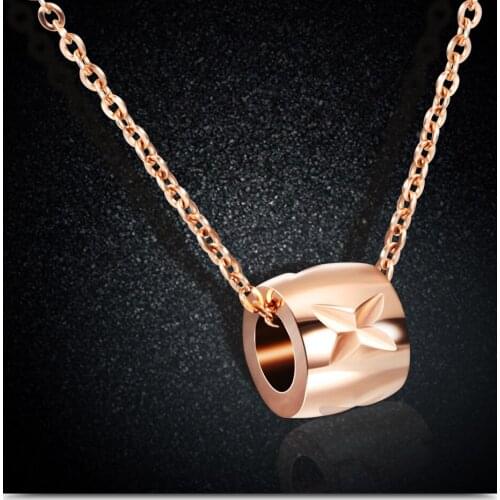 Fashion Titanium Alloy Carved X necklace Stainless Steel Creative Rose Gold Clavicle Chain Female Jewelry