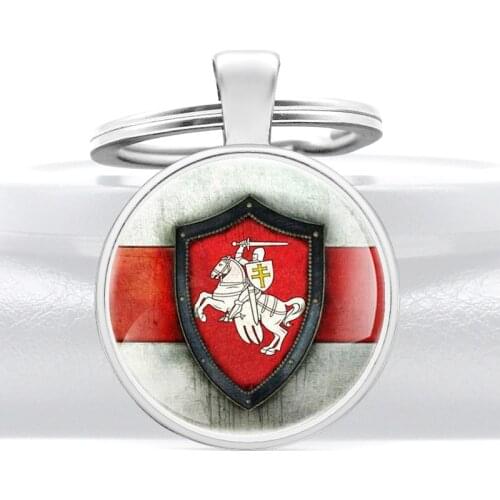 Retro Republic of Belarus Symbol Glass Dome key Chains Charms knight Men Women Key Ring Jewelry Gifts