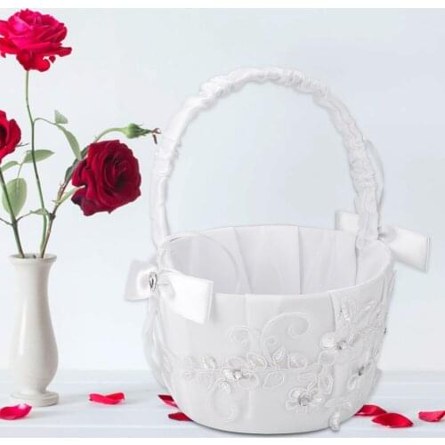Romantic Wedding Flower Lace Rhinestone Basket Ceremony Banquet Decoration Heart Buckle Satin Ribbons Hanging Basket For Wedding