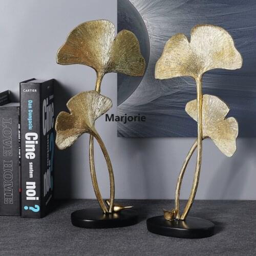 Nordic Home Furnishing Golden Ginkgo Leaf Resin Decorations Creative Office Wine Cabinet Soft Sample Room Decorations