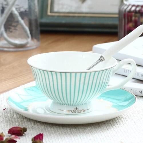 Bone China Coffee Cup Plate Afternoon Cups Nordic Style Ceramic Mug Simple Breakfrist Milk Water Mugs Tableware Wholesale