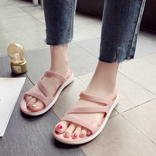 Women Shoes New Style Fashion Single-strap Slipper Womens Summer Nursing Sandals Womens Outer Wear Flat Sandals
