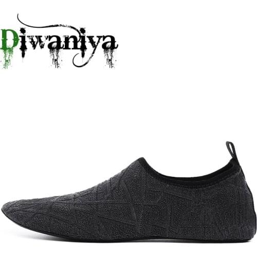 Diwaniya Sneakers Aqua Shoes Quick Dry Aqua Socks Water Socks Upstream Shoes Swimming Shoes Sea Beach Shoes Pool Shoes Size 49