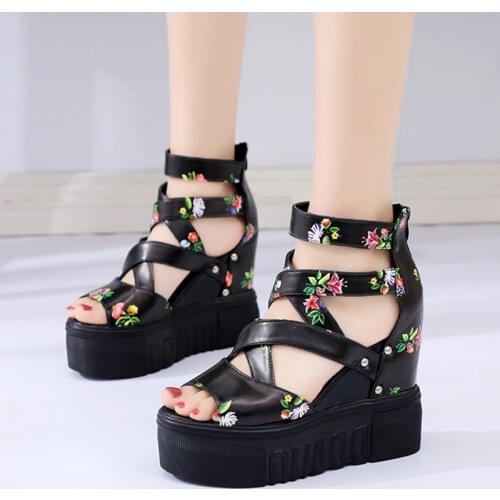 2021 Summer Women PU Print Wedge Sandals Super High Heels Platform Shoes Woman Sexy Peep Toe Cross Strap Gladiator Sandalias
