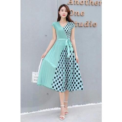 HOT SELLING Miyake fold short sleeve fashion v-neck patchwork Dot print pleated belt dress IN STOCK