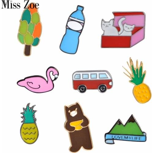 Miss Zoe Pineapple Bus Cats in Box Bear Swan Mountain Brooch Button Pins Denim Jacket Pin Badge Cartoon Fashion Jewelry Gift