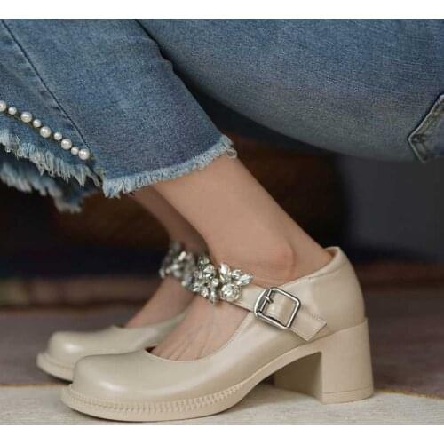 Vogue of new fund of 2021 age season only soft leather shoes fashion shoes low help thick with round head high with cowhide